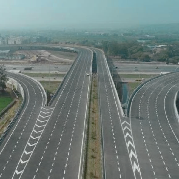 Delhi–Dehradun Expressway Faces Delays, Opening Now Likely by February 2026
