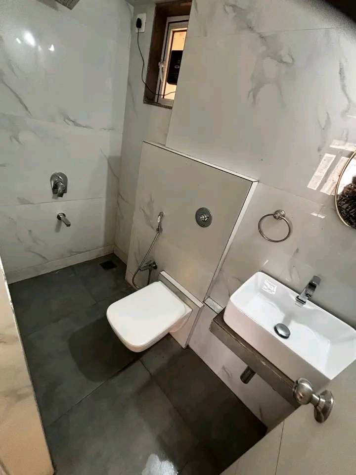 Properties Details 5