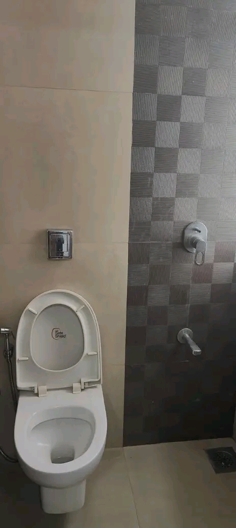 Properties Details 7