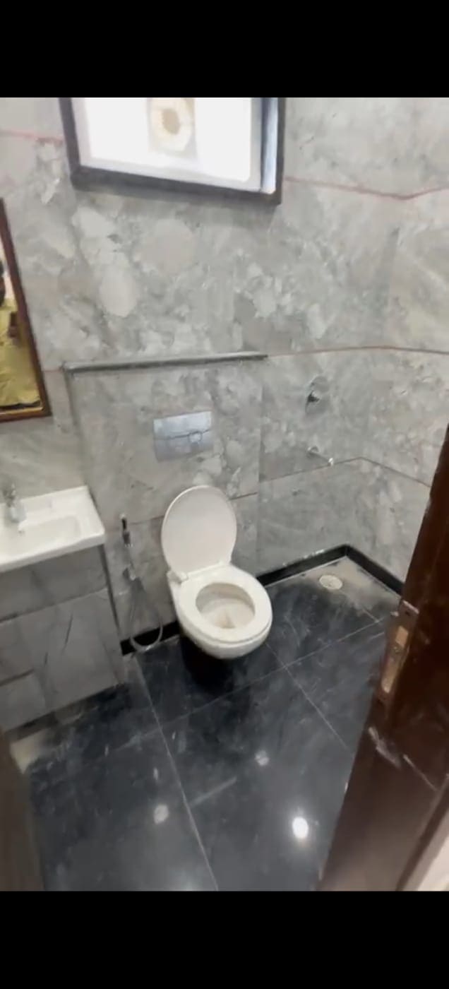 Properties Details 4