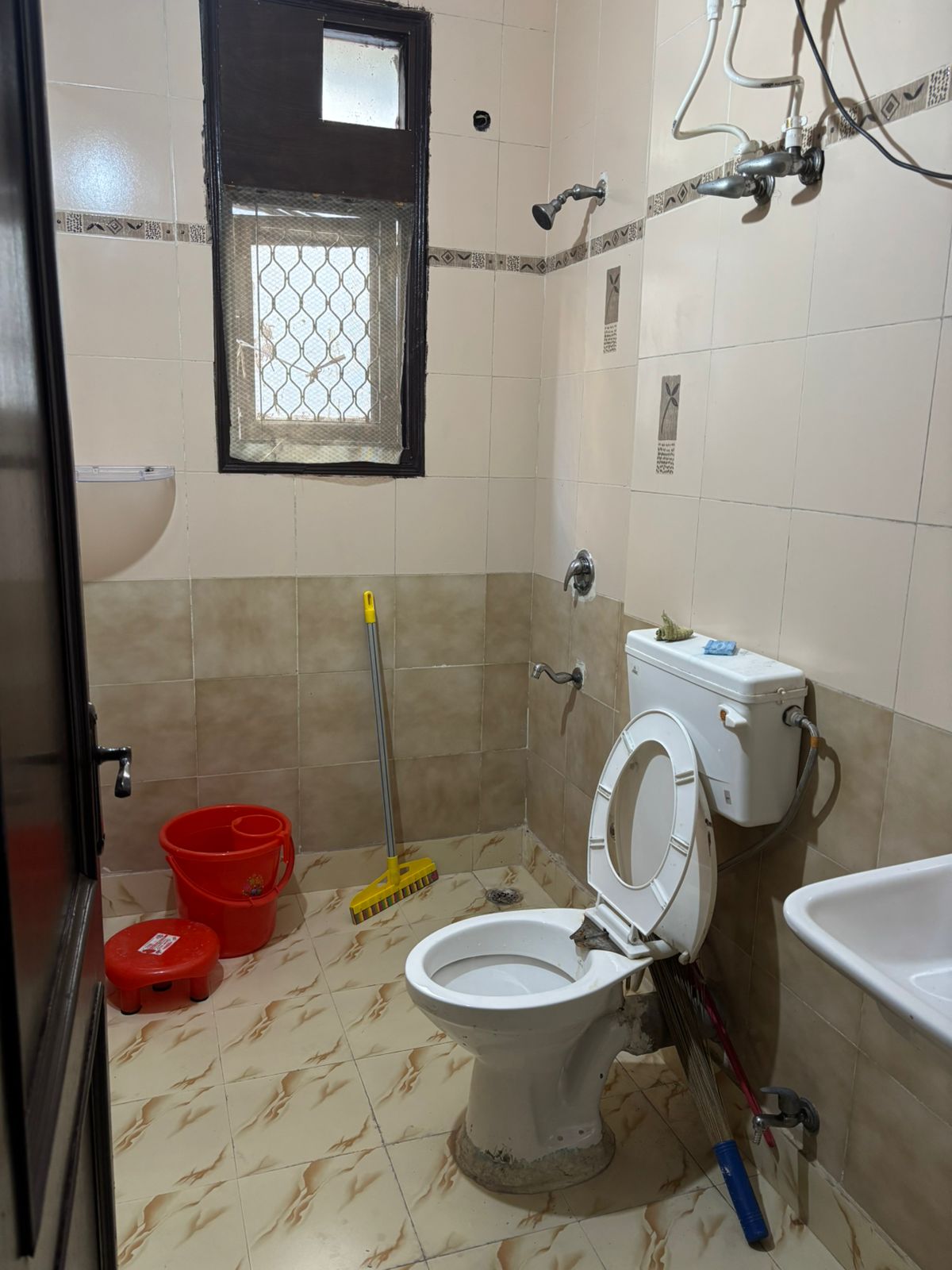 Properties Details 11