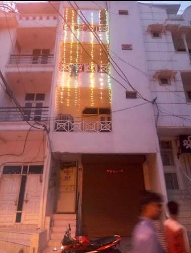 Properties Details 11