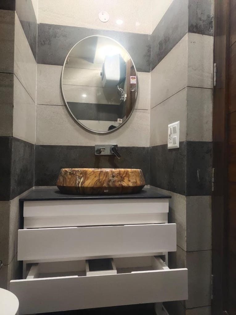 Properties Details 5