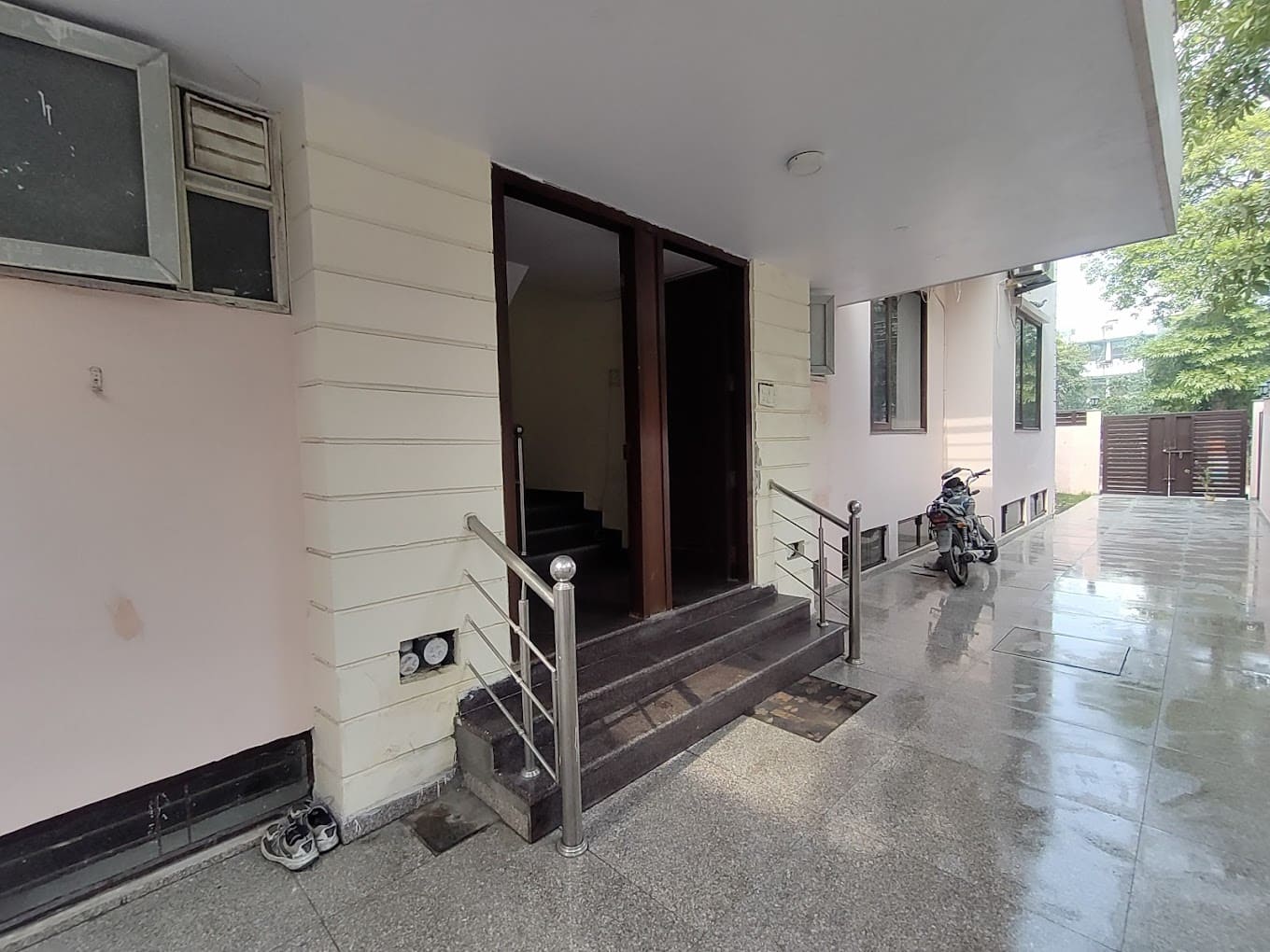 Properties Details 4