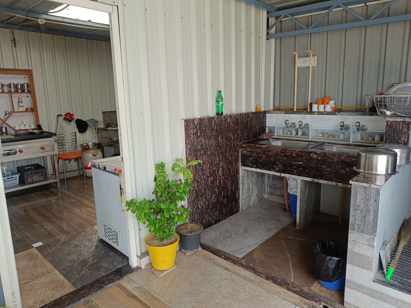 Properties Details 5