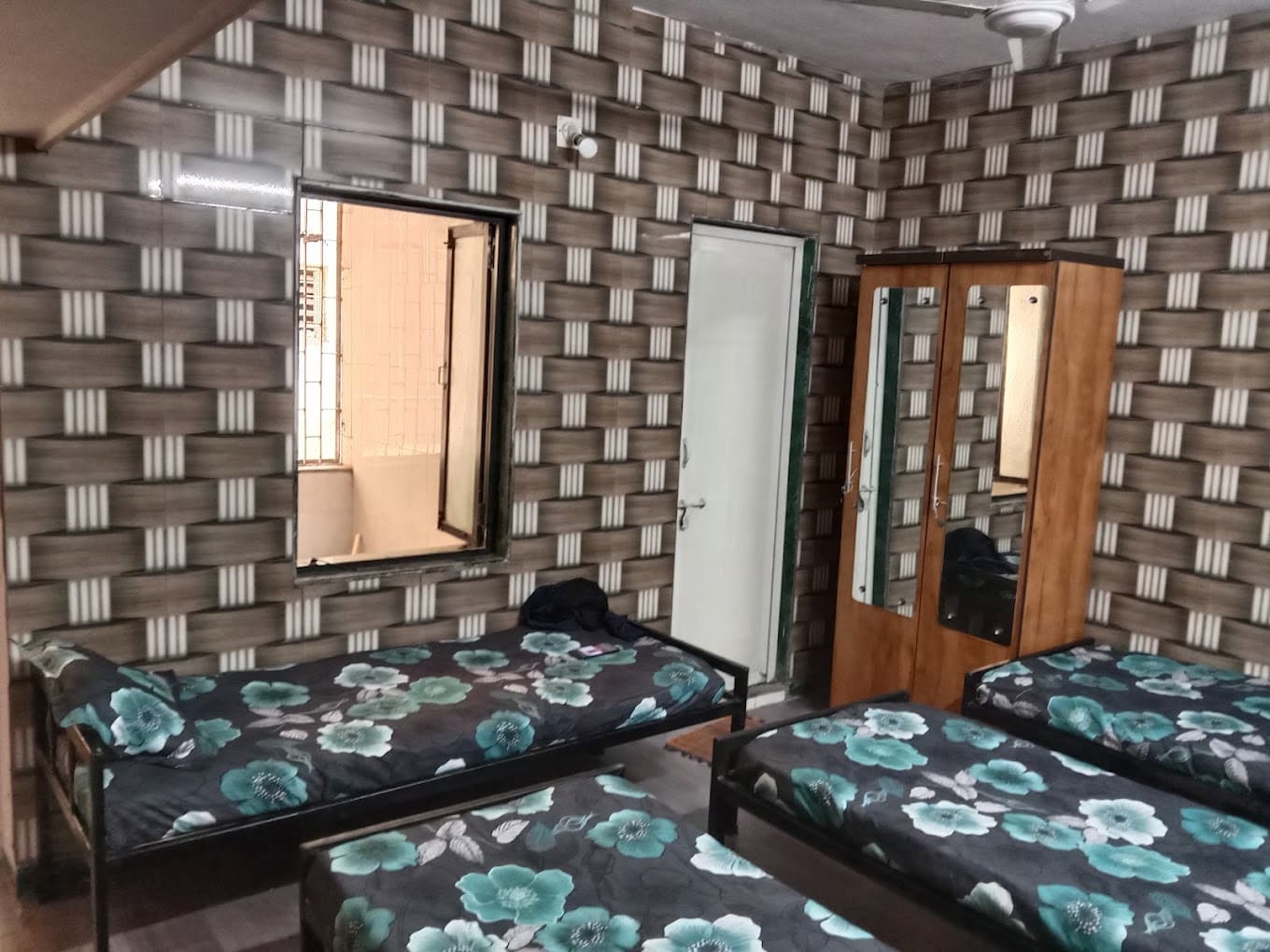 Properties Details 4