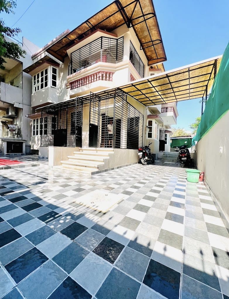 Properties Details 5