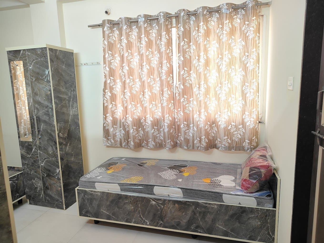 Properties Details 4