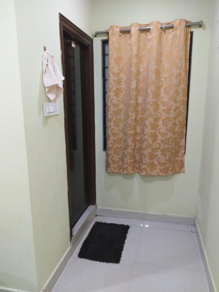 Properties Details 4