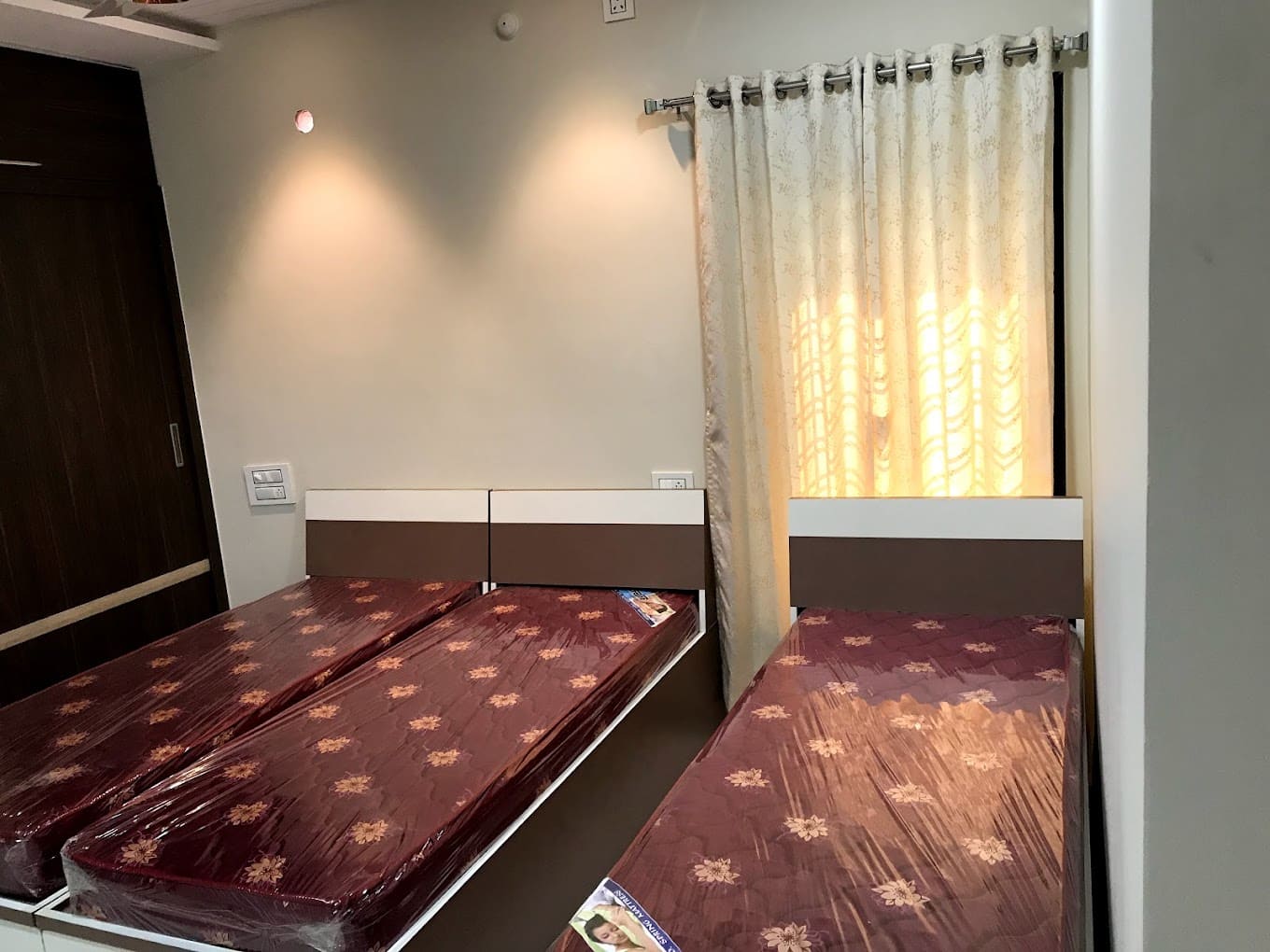 Properties Details 4