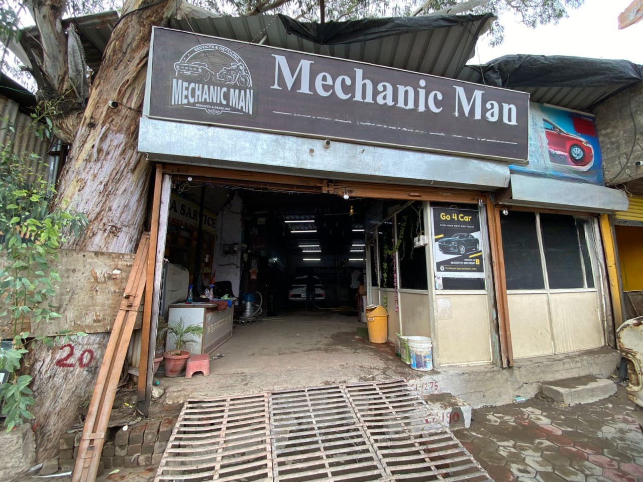 Shops and Showrooms