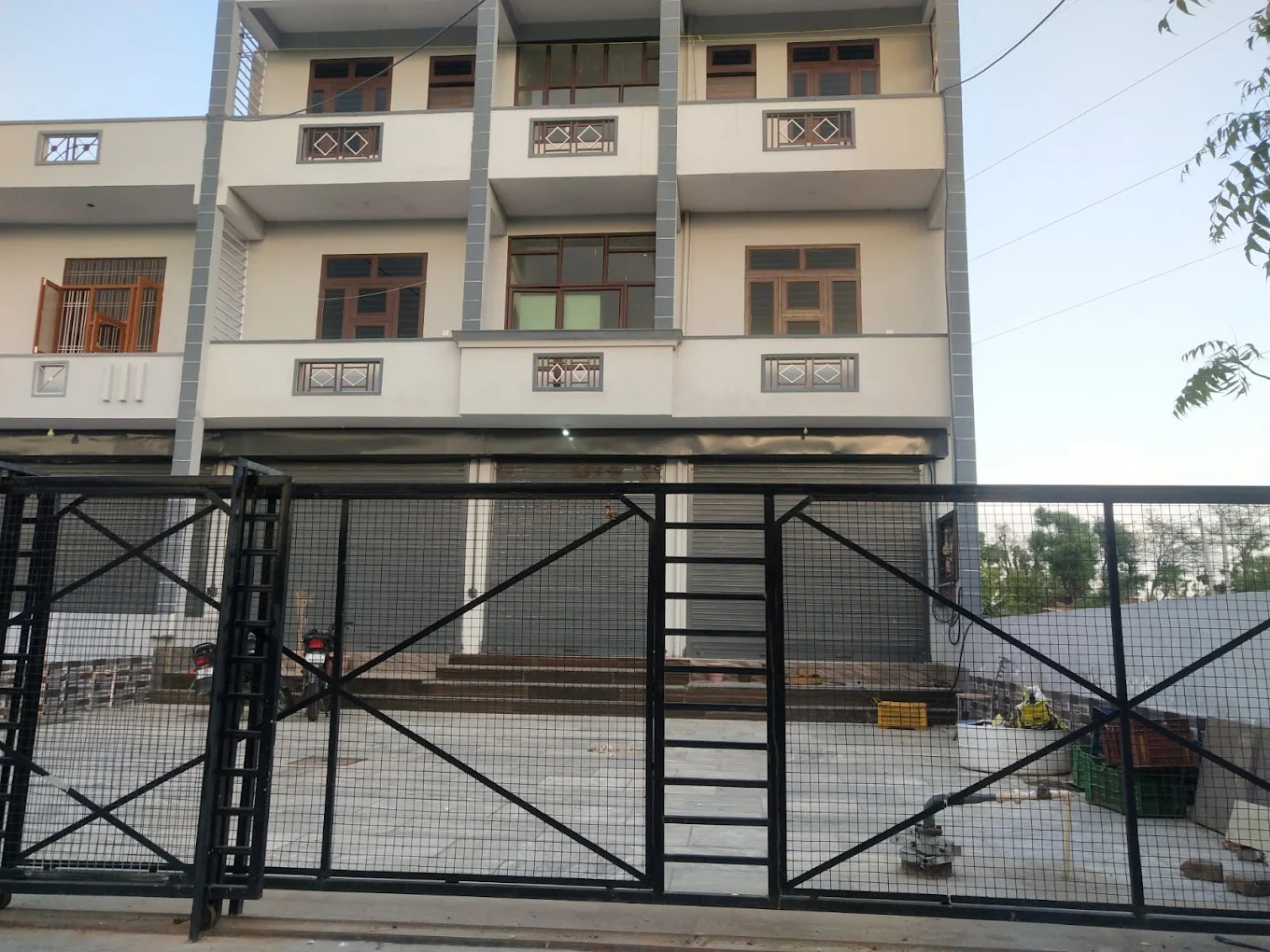 Properties Details 6