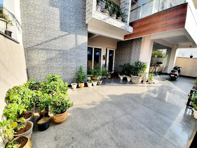 Properties Details 5