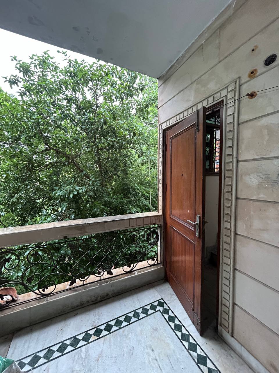 Properties Details 4