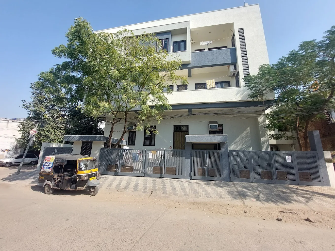 Properties Details 4