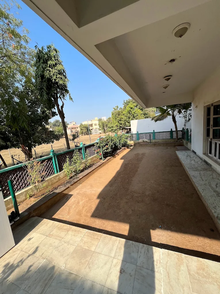 Properties Details 5