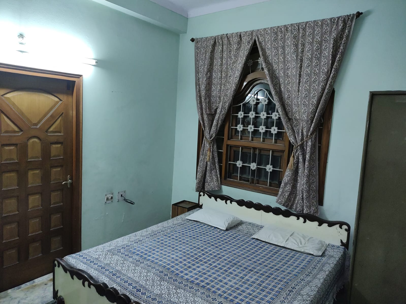 Properties Details 16
