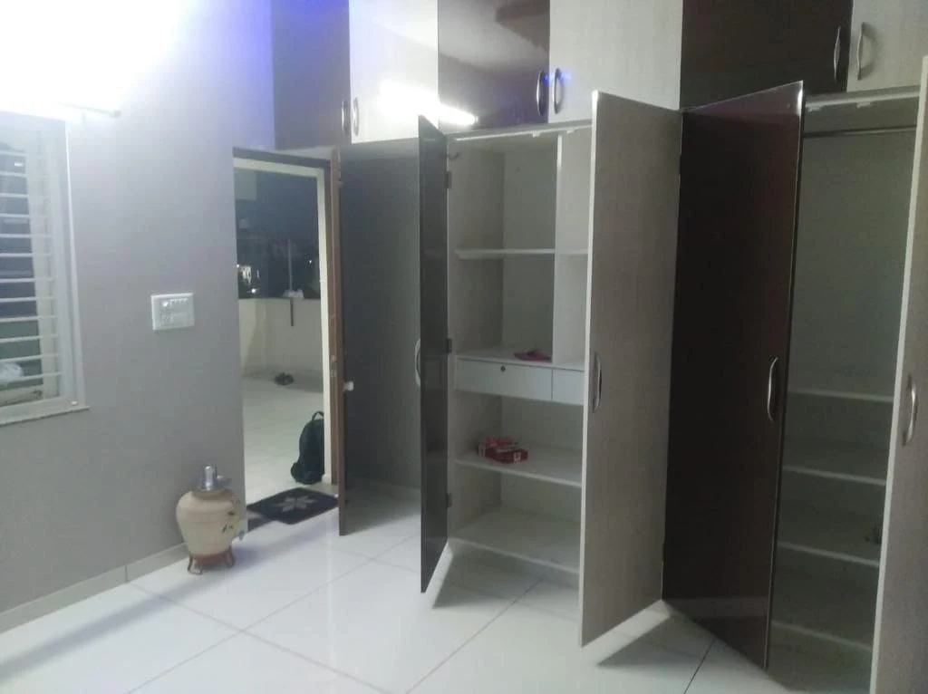 Properties Details 4