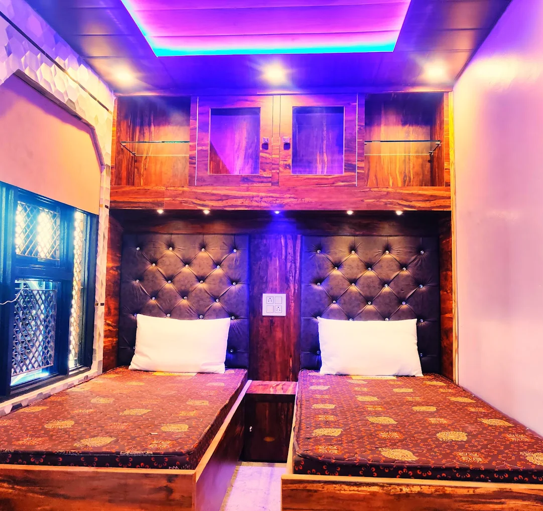 Properties Details 8