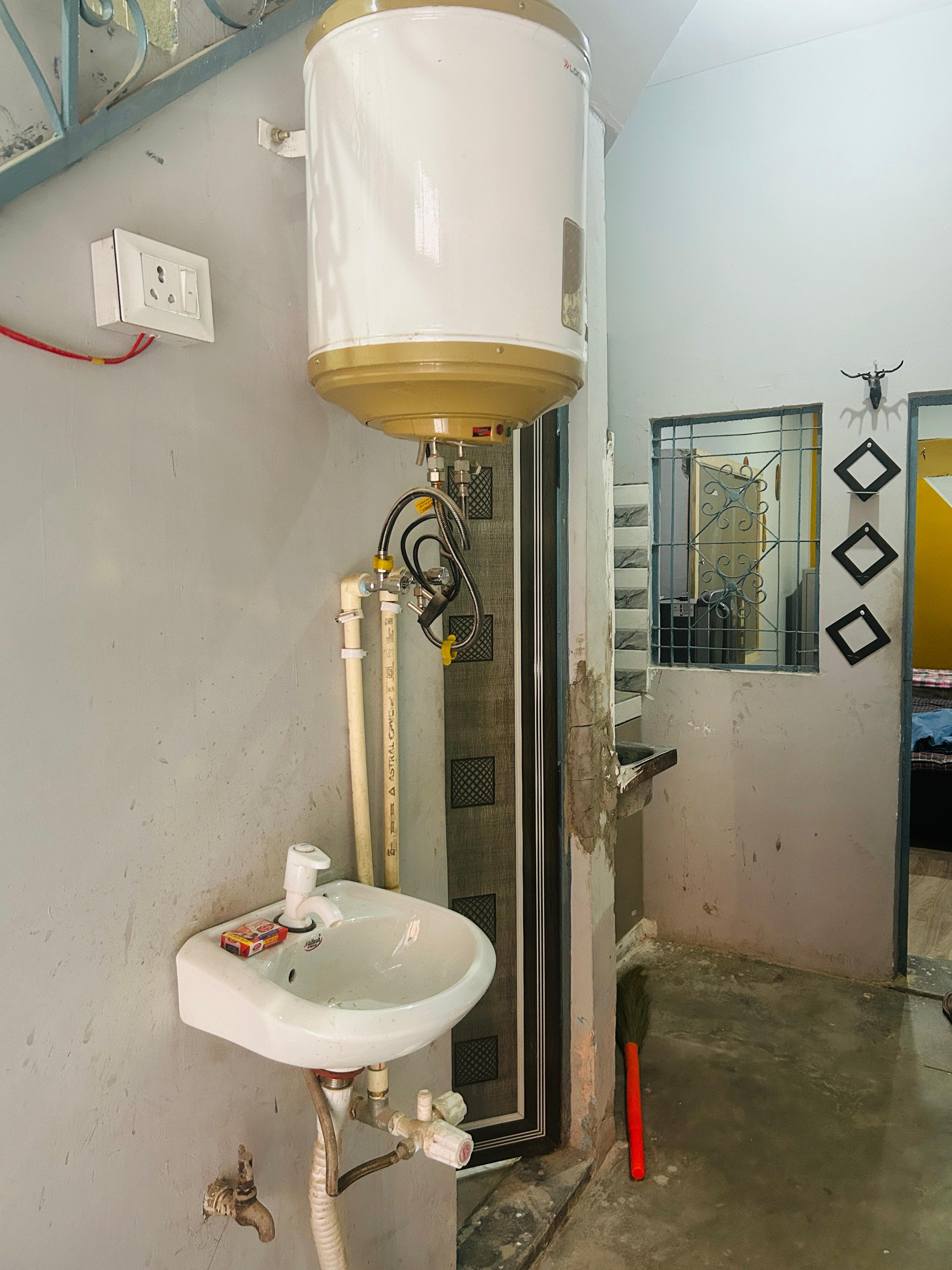 Properties Details 8