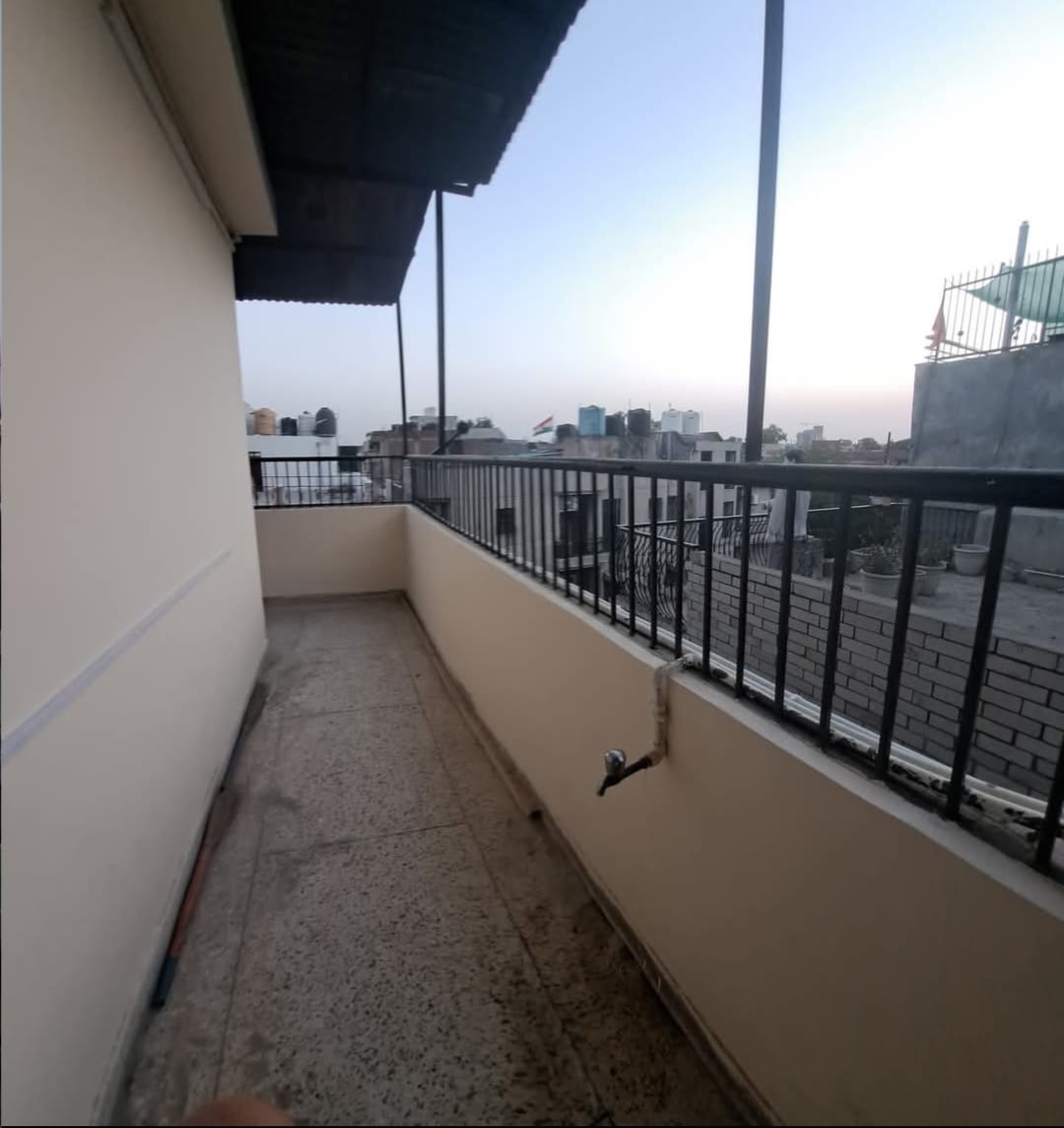 Properties Details 5