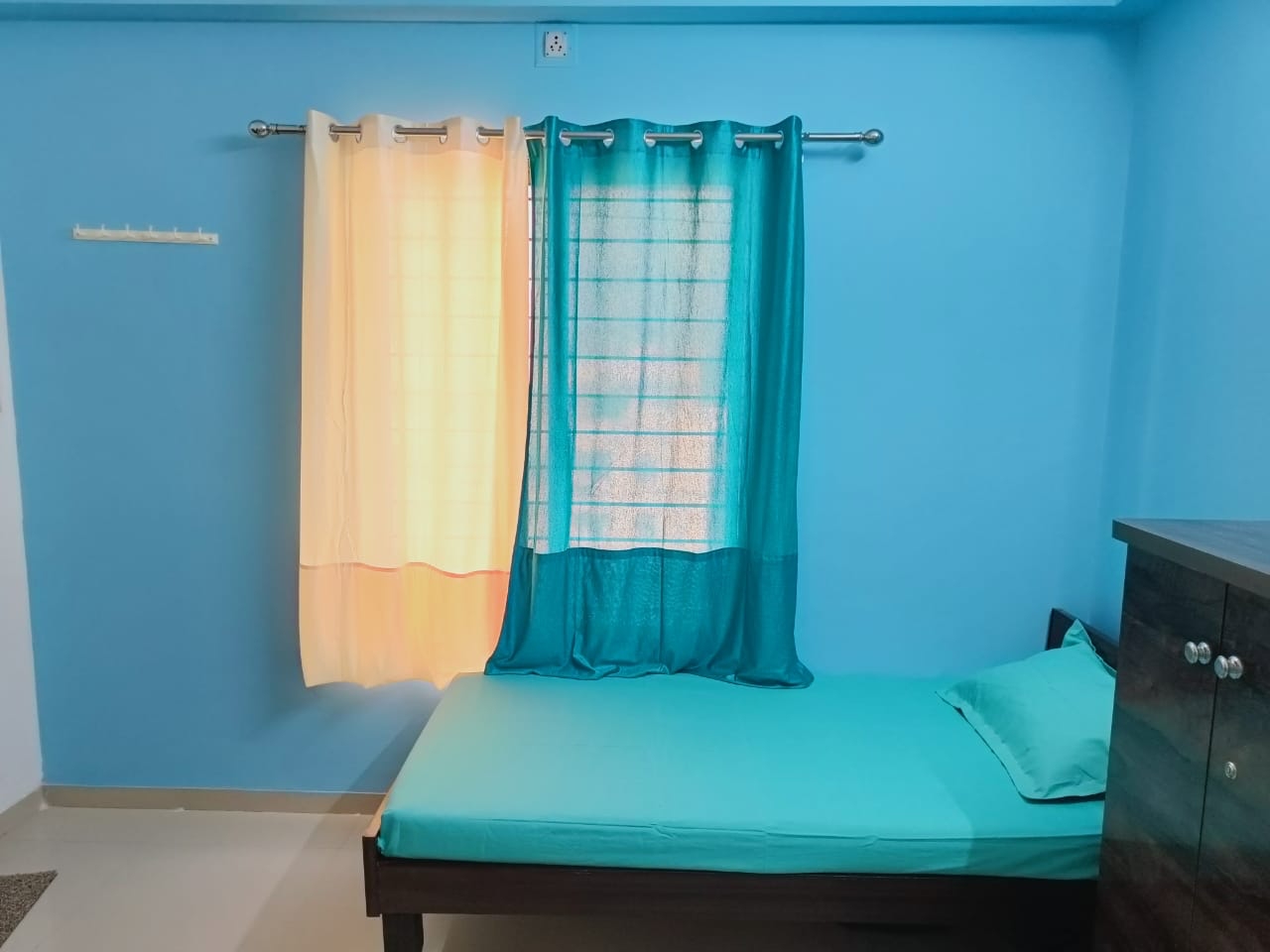 Properties Details 4