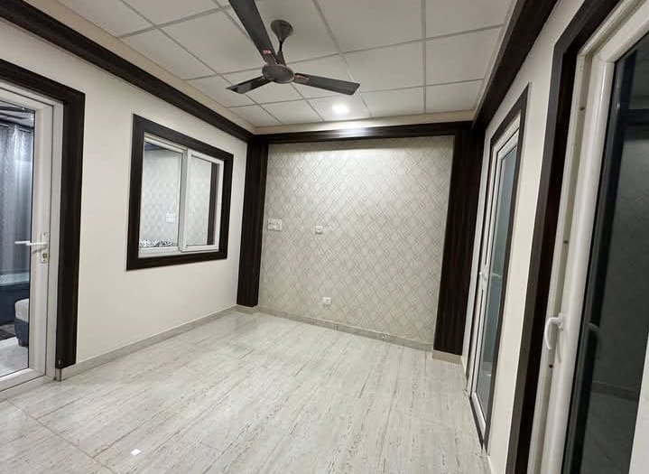 Office Spaces Images