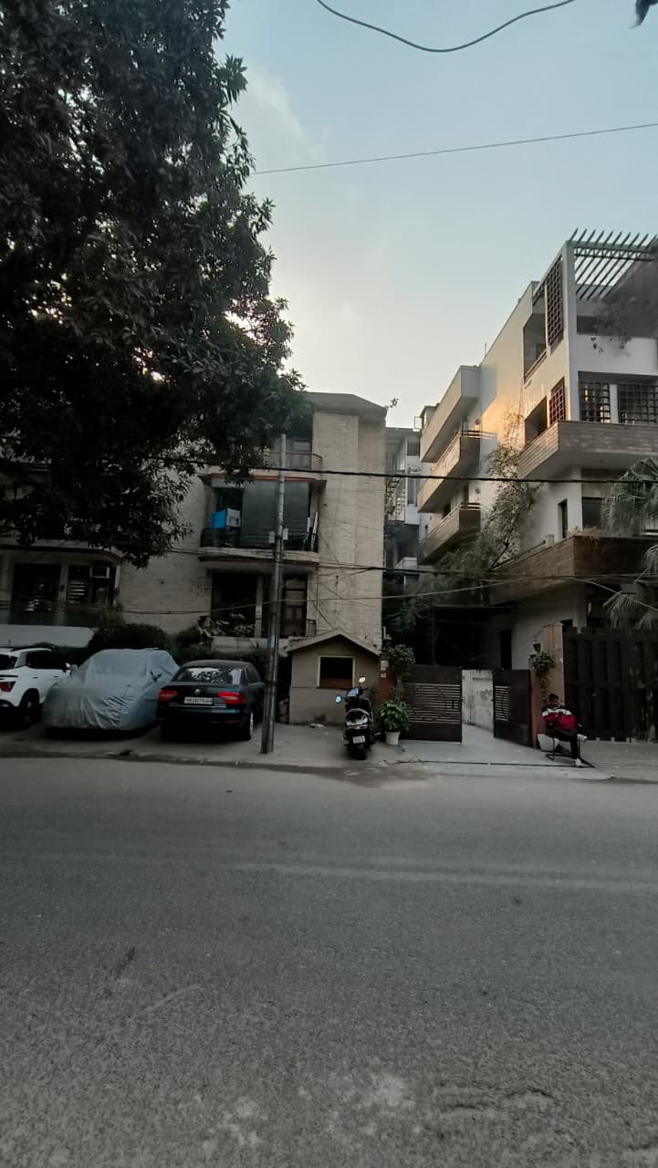 Properties Details 4